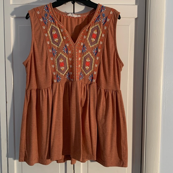 Solitaire Tops - Solitaire Floral Embroidery Sleeveless Top